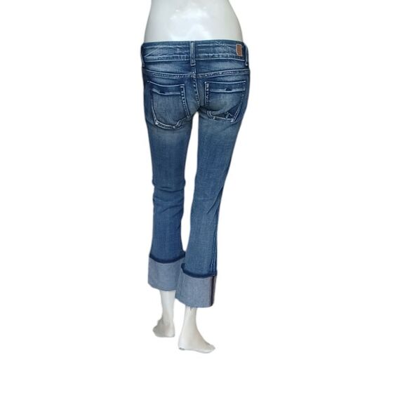 5021....Guess Crop Jeans Size 24, 24" Inseam 6" Rise PERMANENT CUFF. - Picture 5 of 6